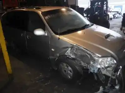 Veículo de Sucata kia carnival ii 2.9 crdi cat do ano 2002 alimentado j3