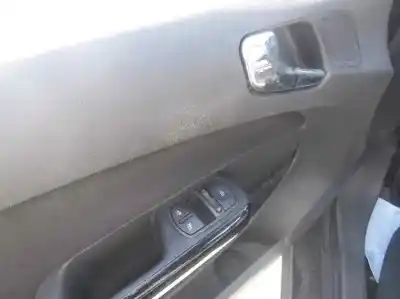 Veículo de Sucata opel corsa d cosmo do ano 2008 alimentado z13dtj