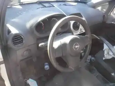 Veículo de Sucata opel corsa d cmon do ano 2007 alimentado z13dtj