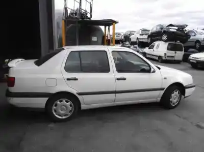 Veículo de Sucata volkswagen vento (1h2) gl do ano 1996 alimentado 1z