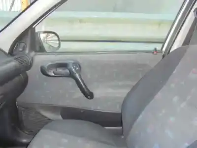 Veicolo di demolizione opel corsa b eco dell'anno 1999 alimentato x10xe