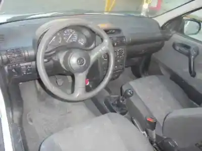 Veicolo di demolizione opel corsa b eco dell'anno 1999 alimentato x10xe