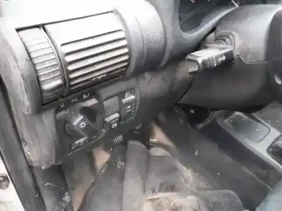 Veicolo di demolizione opel corsa b top 100 dell'anno 1999 alimentato x17d