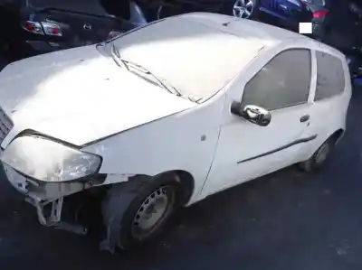Veículo de Sucata fiat punto berlina (188) 1.3 jtd cat do ano 2005 alimentado 188a900