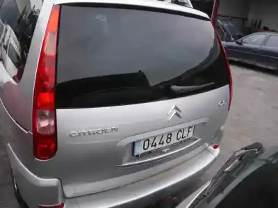 Véhicule à la ferraille citroen c8 2.0 hdi sx de l'année 2003 alimenté rht