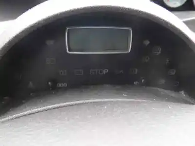 Véhicule à la ferraille citroen c8 2.0 hdi sx de l'année 2003 alimenté rht