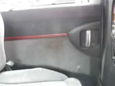 Véhicule à la ferraille citroen c8 2.0 hdi sx de l'année 2003 alimenté rht