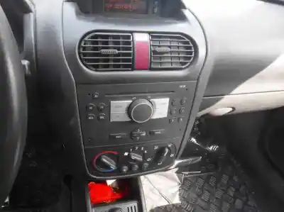 Veículo de Sucata opel corsa d cosmo do ano 2005 alimentado z12xep