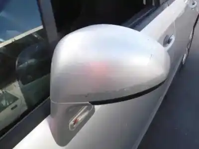 Véhicule à la ferraille citroen c4 berlina vtr plus de l'année 2004 alimenté 9hy