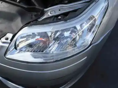 Véhicule à la ferraille citroen c4 berlina vtr plus de l'année 2004 alimenté 9hy