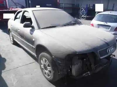 Veículo de Sucata audi a4 berlina (b5) 2.5 v6 24v tdi do ano 2000 alimentado akn