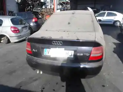 Veículo de Sucata audi a4 berlina (b5) 2.5 v6 24v tdi do ano 2000 alimentado akn