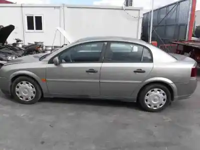 Veículo de Sucata opel vectra c berlina comfort do ano 2002 alimentado y20dth
