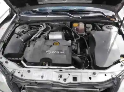 Veículo de Sucata opel vectra c berlina comfort do ano 2002 alimentado y20dth