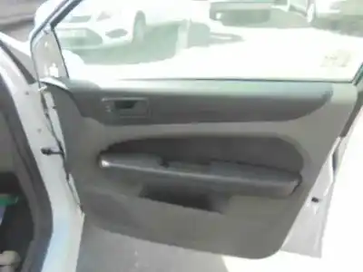 Vehicul casat ford focus lim. (cb4) business al anului 2009 alimentat hhda