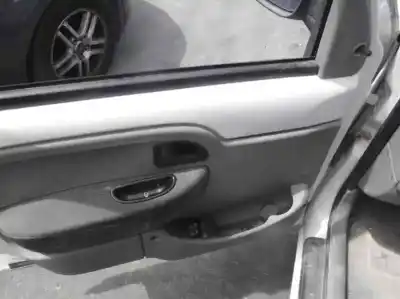 Здавання транспортного засобу renault   року 2004 потужний k9ka7 Здавання транспортного засобу renault   року 2004 потужний k9ka7