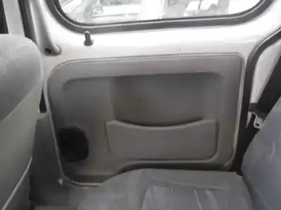 Здавання транспортного засобу renault   року 2004 потужний k9ka7 Здавання транспортного засобу renault   року 2004 потужний k9ka7