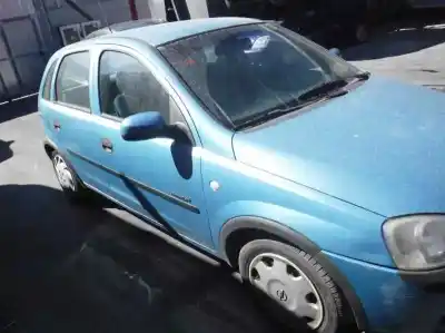 Sloopvoertuig opel corsa c comfort van het jaar 2001 aangedreven y17dtl