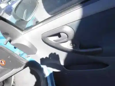 Sloopvoertuig opel corsa c comfort van het jaar 2001 aangedreven y17dtl