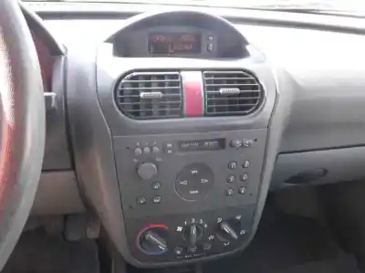 Veículo de Sucata opel corsa c comfort do ano 2001 alimentado y17dt