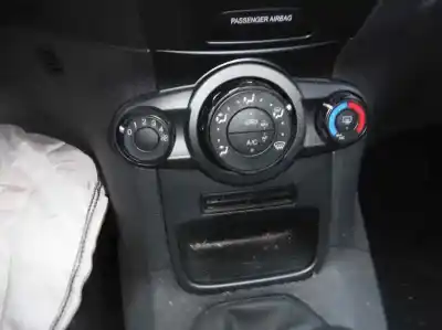 Здавання транспортного засобу ford fiesta (ccn) trend року 2016 потужний snjd