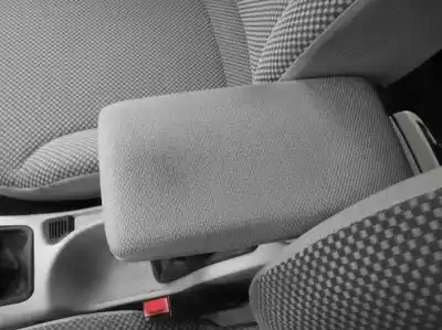 Veículo de Sucata fiat stilo multi wagon (192) 1.9 jtd 140 dynamic multijet do ano 2004 alimentado 192a5000