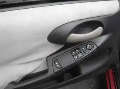 Veículo de Sucata fiat stilo multi wagon (192) 1.9 jtd 140 dynamic multijet do ano 2004 alimentado 192a5000