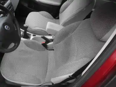 Veículo de Sucata fiat stilo multi wagon (192) 1.9 jtd 140 dynamic multijet do ano 2004 alimentado 192a5000