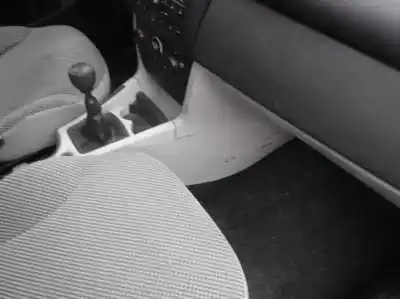 Veículo de Sucata fiat stilo multi wagon (192) 1.9 jtd 140 dynamic multijet do ano 2004 alimentado 192a5000