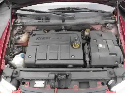 Veículo de Sucata fiat stilo multi wagon (192) 1.9 jtd 140 dynamic multijet do ano 2004 alimentado 192a5000