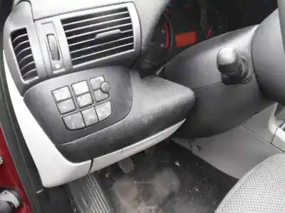 Veículo de Sucata fiat stilo multi wagon (192) 1.9 jtd 140 dynamic multijet do ano 2004 alimentado 192a5000