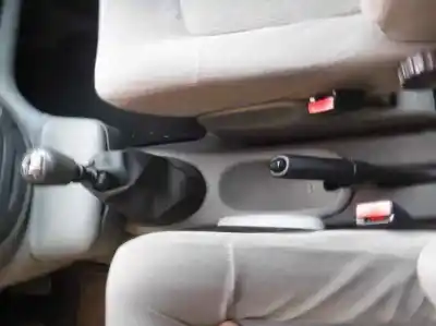 Veicolo di demolizione renault scenic (ja..) 1.6 16v dynamique (ja0b/11) dell'anno 2002 alimentato k4ma7