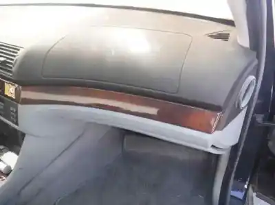 Scrapping Vehicle bmw serie 5 berlina (e39) 530d of the year 2000 powered 30-6d-1 d