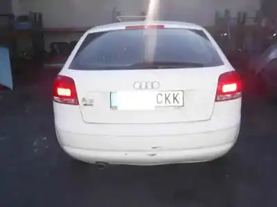 Veículo de Sucata audi a3 (8p) 1.6 ambiente do ano 2003 alimentado bgu