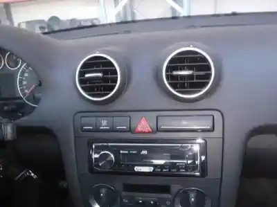 Veículo de Sucata audi a3 (8p) 1.6 ambiente do ano 2003 alimentado bgu