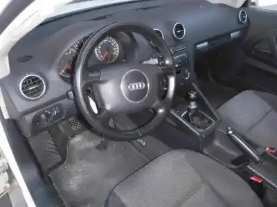 Veículo de Sucata audi a3 (8p) 1.6 ambiente do ano 2003 alimentado bgu