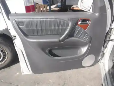 Veículo de Sucata mercedes-benz clase m (w163) 270 cdi (163.113) do ano 2003 alimentado 612963