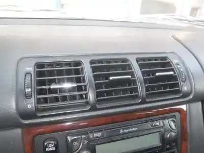 Veículo de Sucata mercedes-benz clase m (w163) 270 cdi (163.113) do ano 2003 alimentado 612963