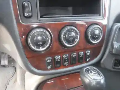 Veículo de Sucata mercedes-benz clase m (w163) 270 cdi (163.113) do ano 2003 alimentado 612963