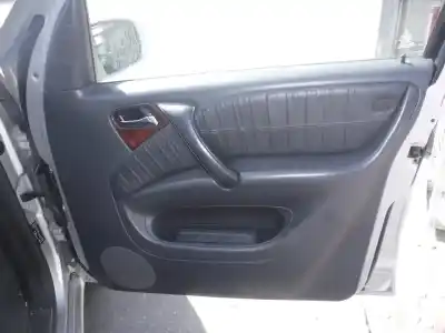 Veículo de Sucata mercedes-benz clase m (w163) 270 cdi (163.113) do ano 2003 alimentado 612963