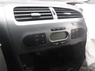 Veículo de Sucata seat leon (1p1) reference do ano 2009 alimentado bls