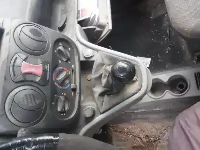 Veículo de Sucata fiat doblo (119) 1.3 16v jtd cat do ano 2008 alimentado 199a2000