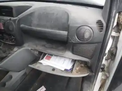 Veículo de Sucata fiat doblo (119) 1.3 16v jtd cat do ano 2008 alimentado 199a2000