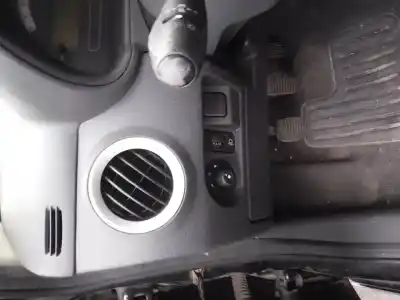 Scrapping Vehicle citroen c2 vtr of the year 2005 powered 8hz