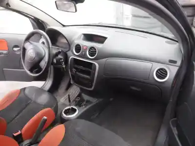 Scrapping Vehicle citroen c2 vtr of the year 2005 powered 8hz