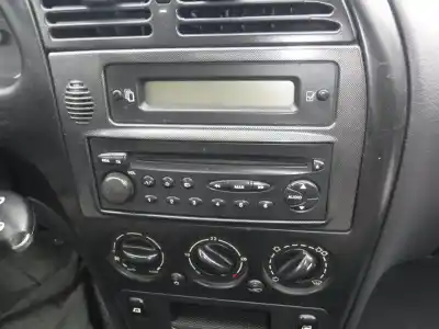 Véhicule à la ferraille citroen xsara berlina 1.6i 16v premier de l'année 2003 alimenté nfu