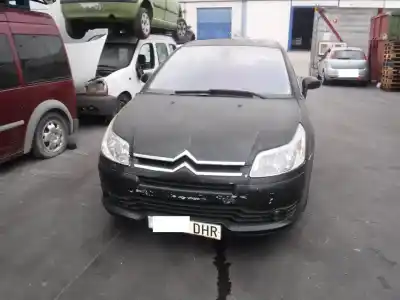 Vehículo de desguace CITROEN C4 COUPE VTR Plus del año 2005 con motor NFU