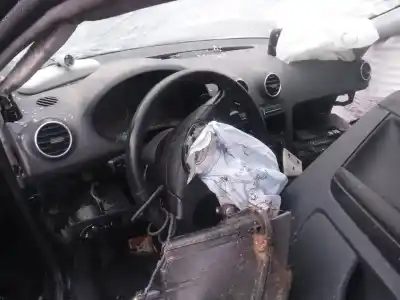 Veículo de Sucata audi a3 (8p) 2.0 tdi ambiente do ano 2004 alimentado bkd