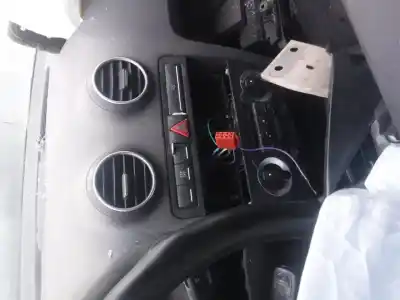 Veículo de Sucata audi a3 (8p) 2.0 tdi ambiente do ano 2004 alimentado bkd