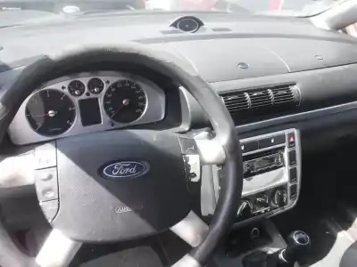 Vehículo de desguace ford galaxy (vy) ambiente del año 2004 con motor auy